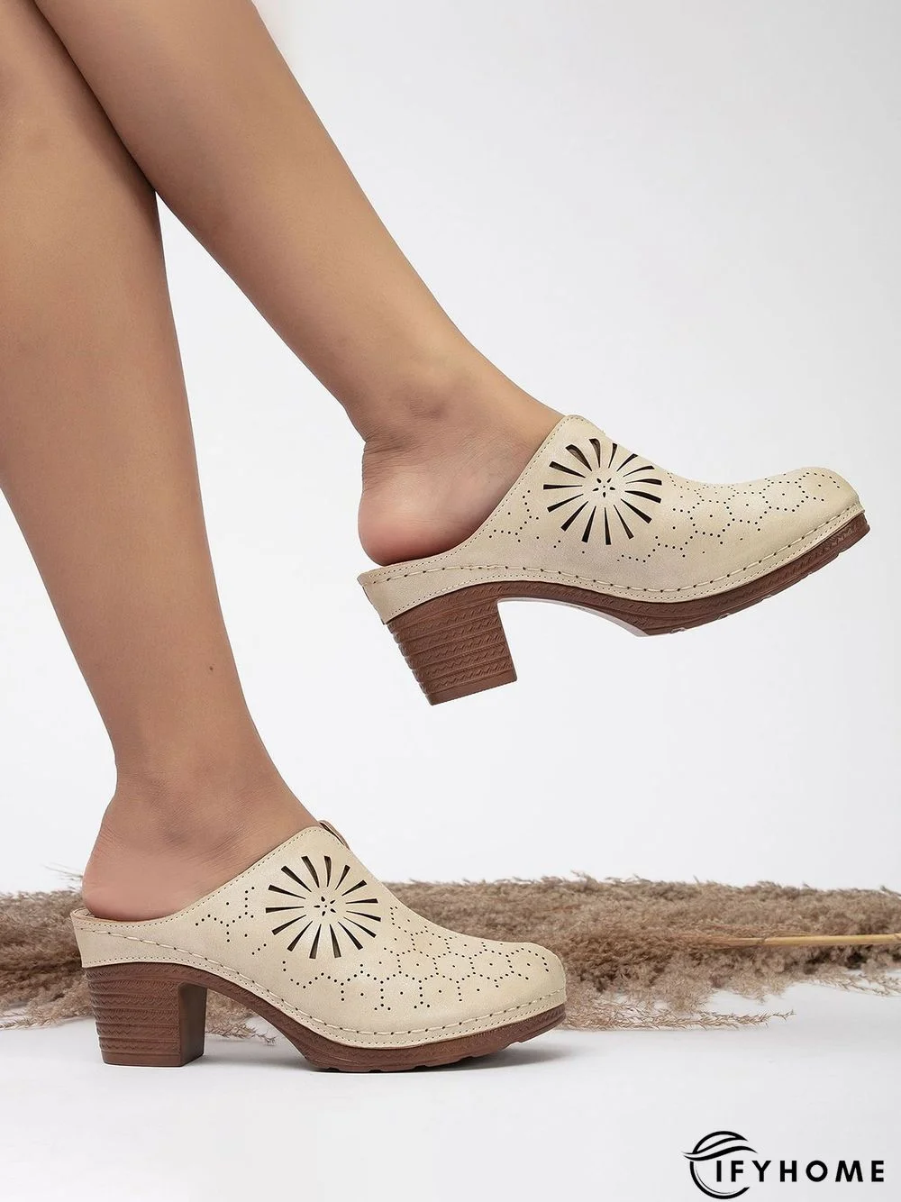 Vintage Plus Size Hollow out Chunky Heel Mules | IFYHOME