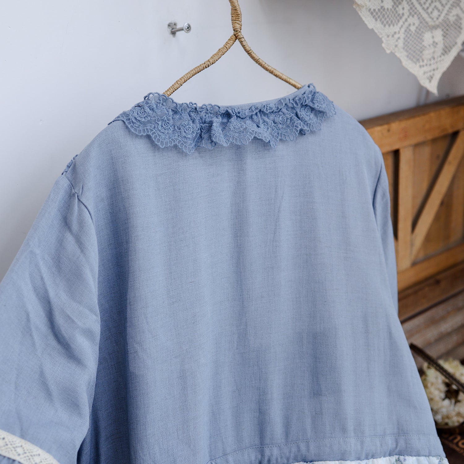 Women Long Sleeve V-neck Graphic Floral Printed Top