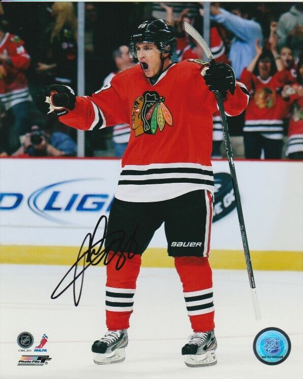 PATRICK KANE SIGNED CHICAGO BLACKHAWKS 8x10 Photo Poster painting #3 Autograph