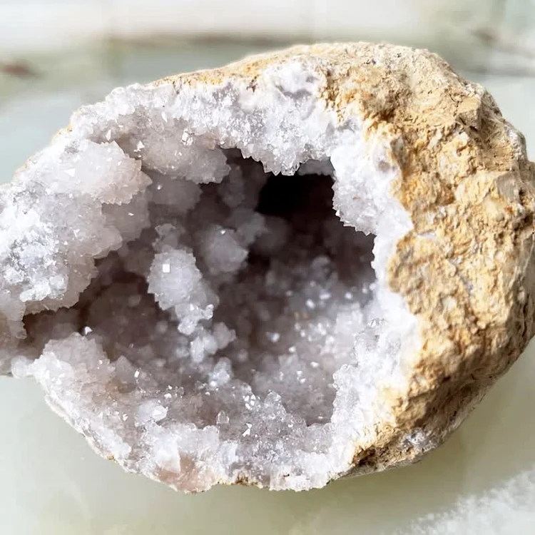 White Quartz Geode Gemstone Decoration