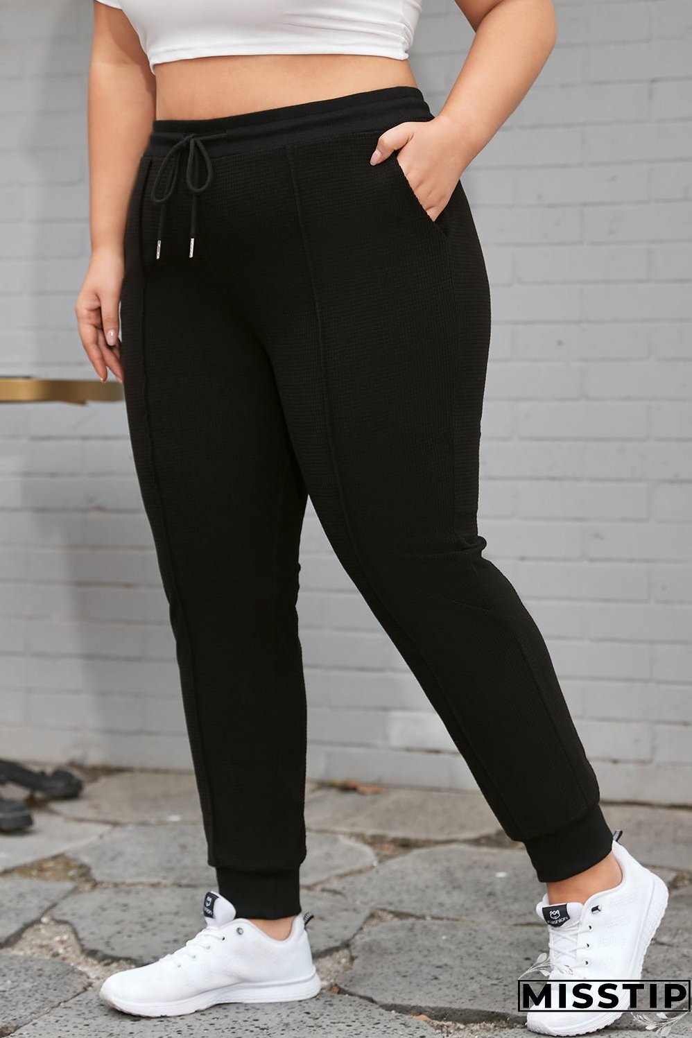 Black Plus Size Textured Exposed Seam Drawstring Jogger Pants