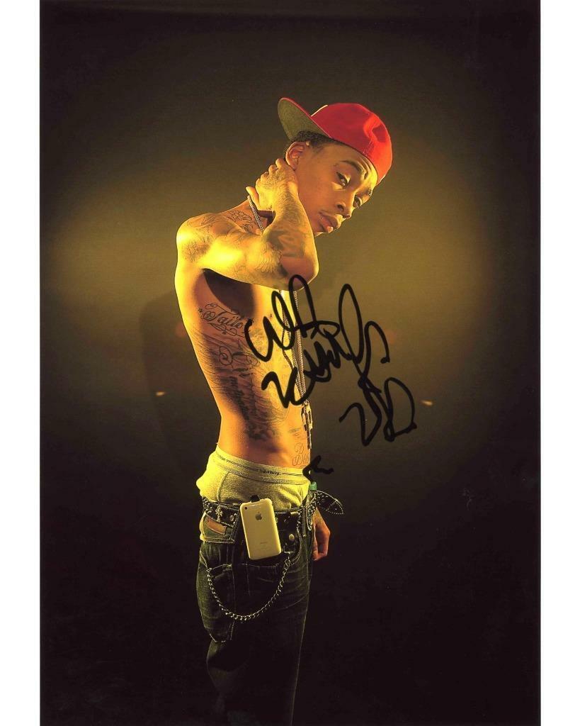 Wiz Khalifa SIGNED AUTOGRAPHED 10 X 8