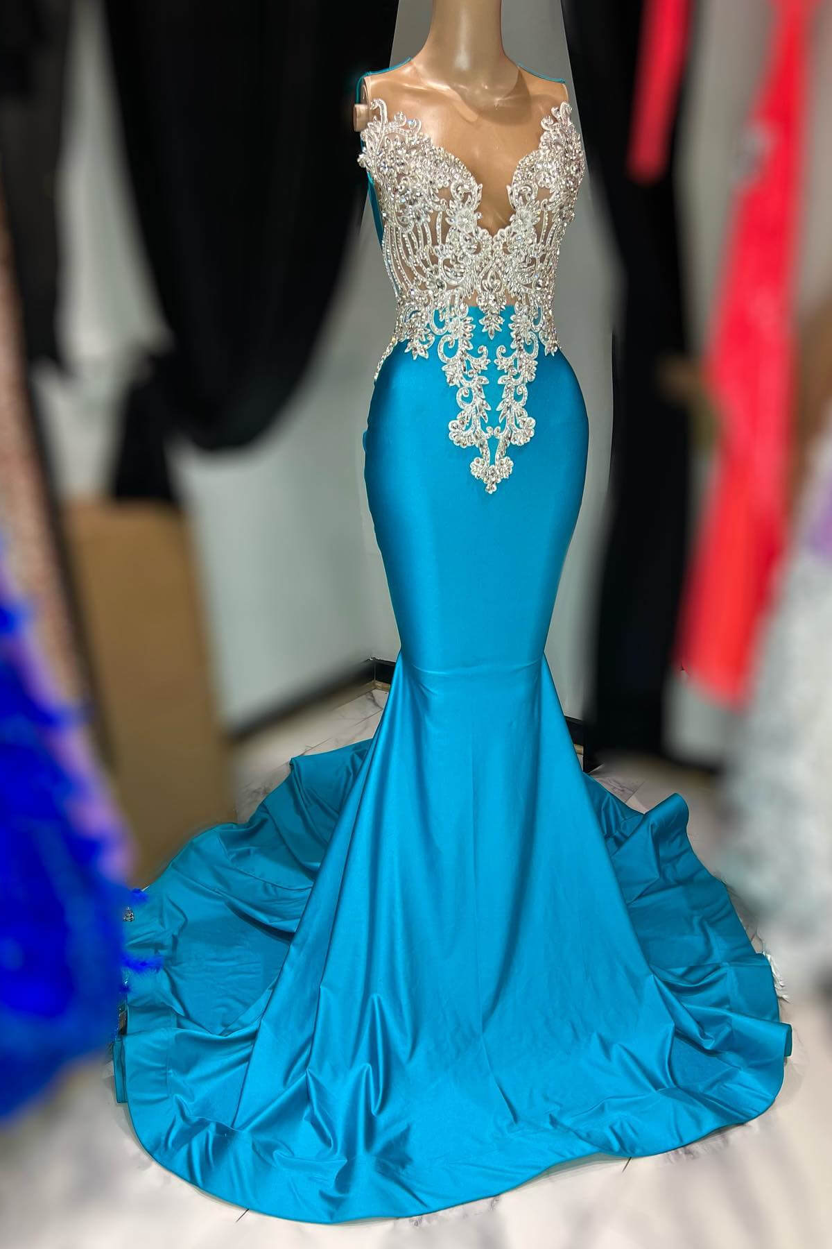 Glamorous Ocean Blue Scoop Sleeveless Mermaid Formal Dresses With Beadings - lulusllly