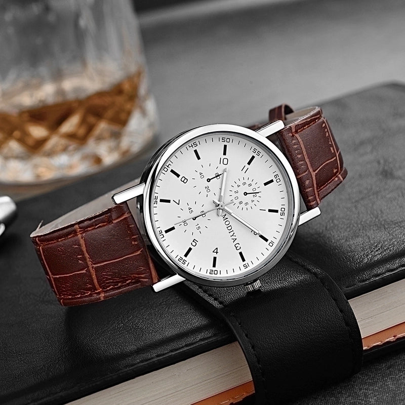5 Pieces Casual Round Buckle Quartz Men’s Watches