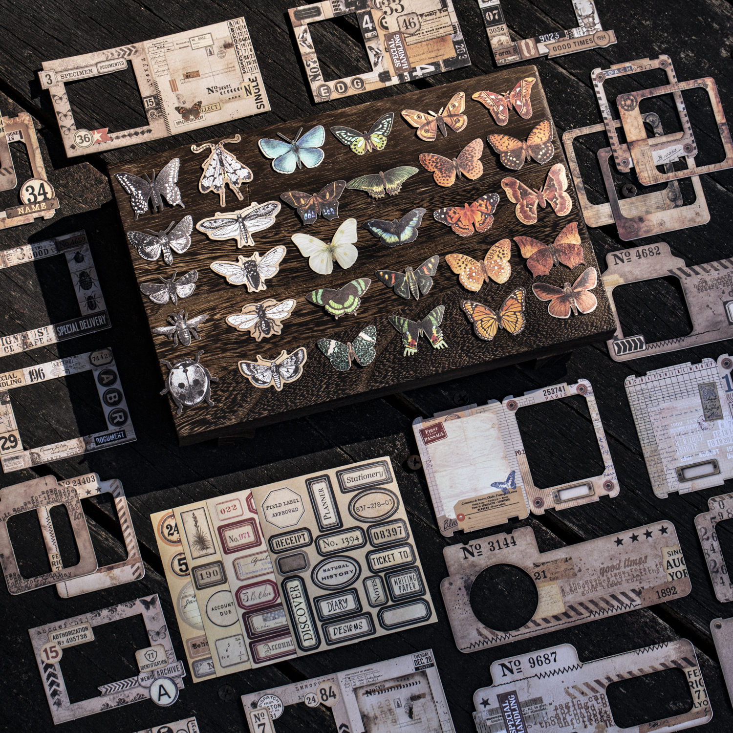 재료 종이 - 시계 시리즈 빈티지 나비 중공 라벨의 표본 상자