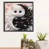 Schwarz-weiße Tai Chi Katze - speziell geformte Diamantmalerei - 30*30cm