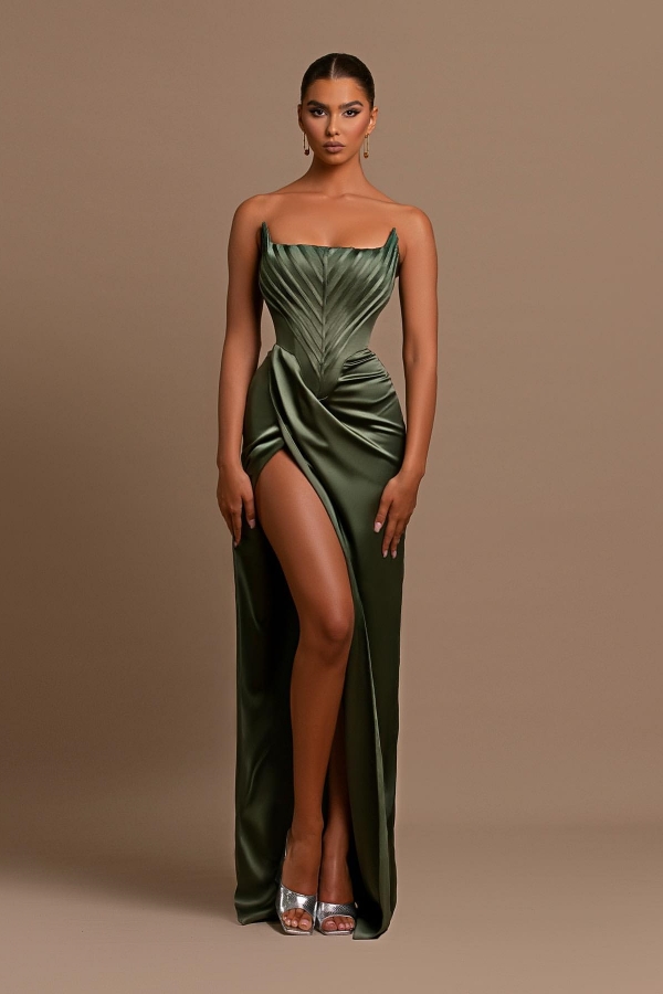 Oknass Attractive Emerald Green Sleeveless Strapless Pleated Long Prom Dress with Split