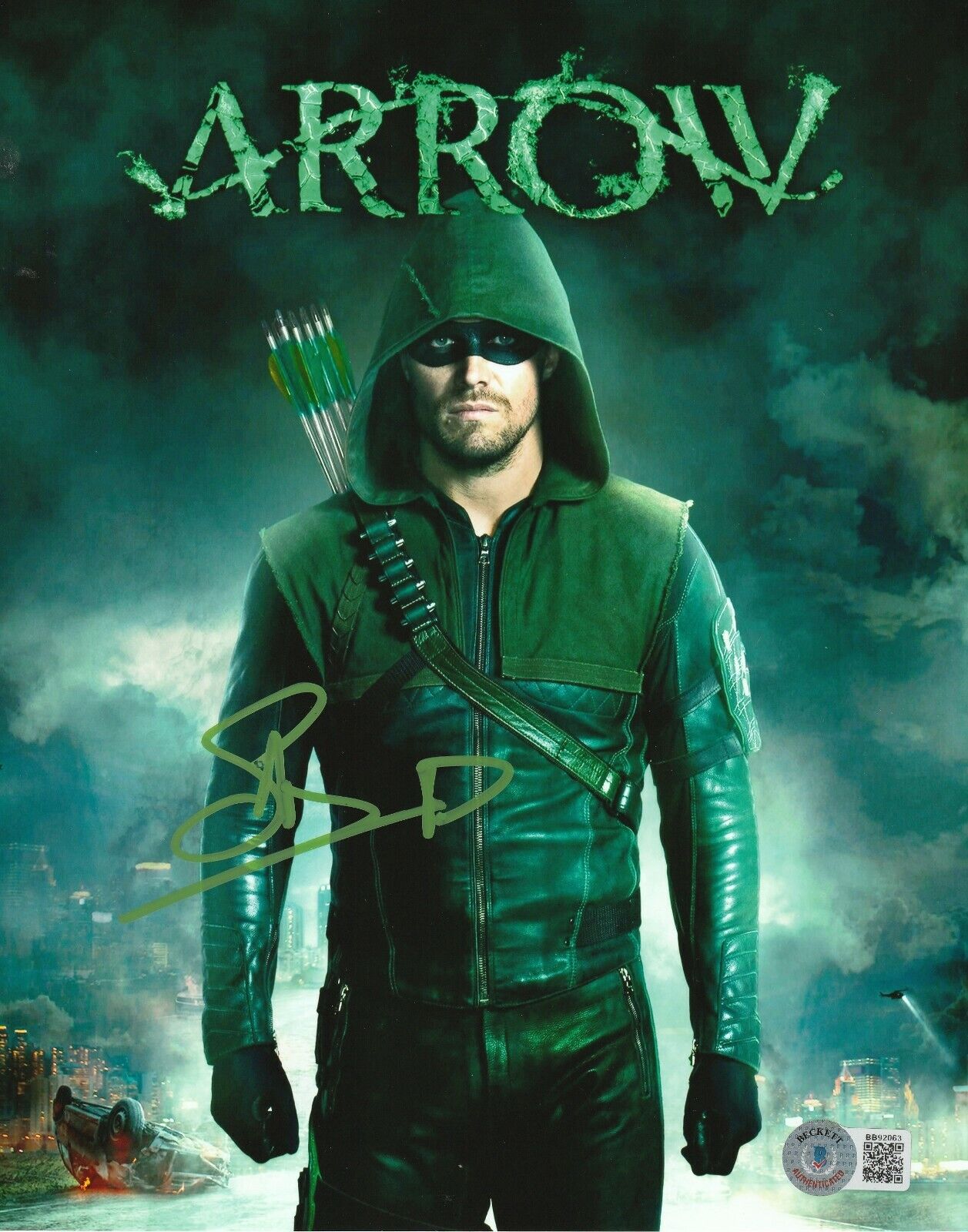 STEPHEN AMELL Signed ARROW 8x10 Photo Poster painting with Beckett COA (BAS)