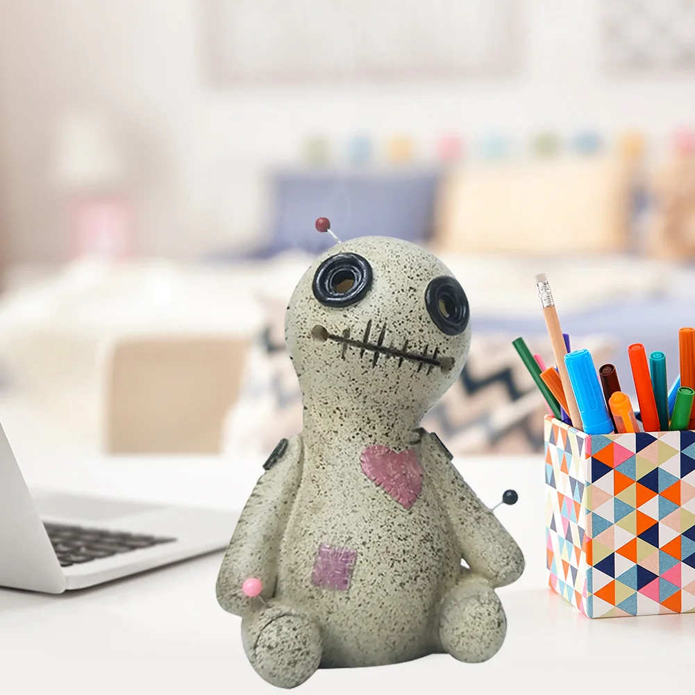 Cartoon Sprayable Voodoo Doll Incense Burner Resin Cursed Dolls Prop (B)