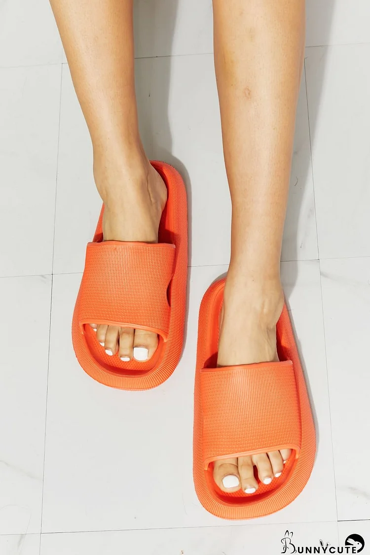 MMShoes Arms Around Me Open Toe Slide in Orange