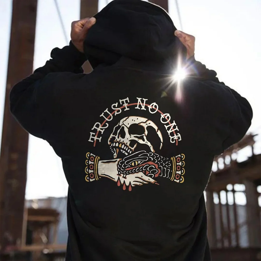 MOTOSUNNY TRUST NO ONE Skull Snake Biting Hand Black Print Hoodie