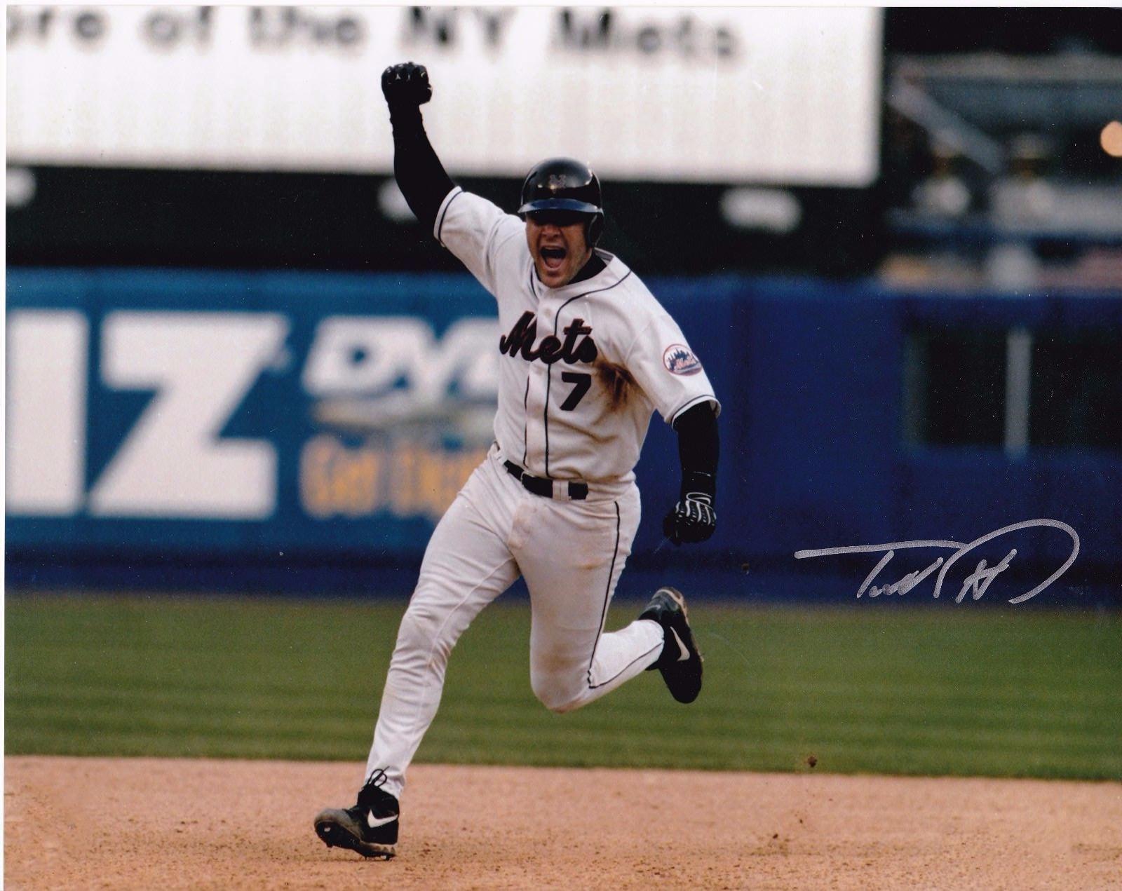 TODD PRATT NEW YORK METS ACTION SIGNED 8x10