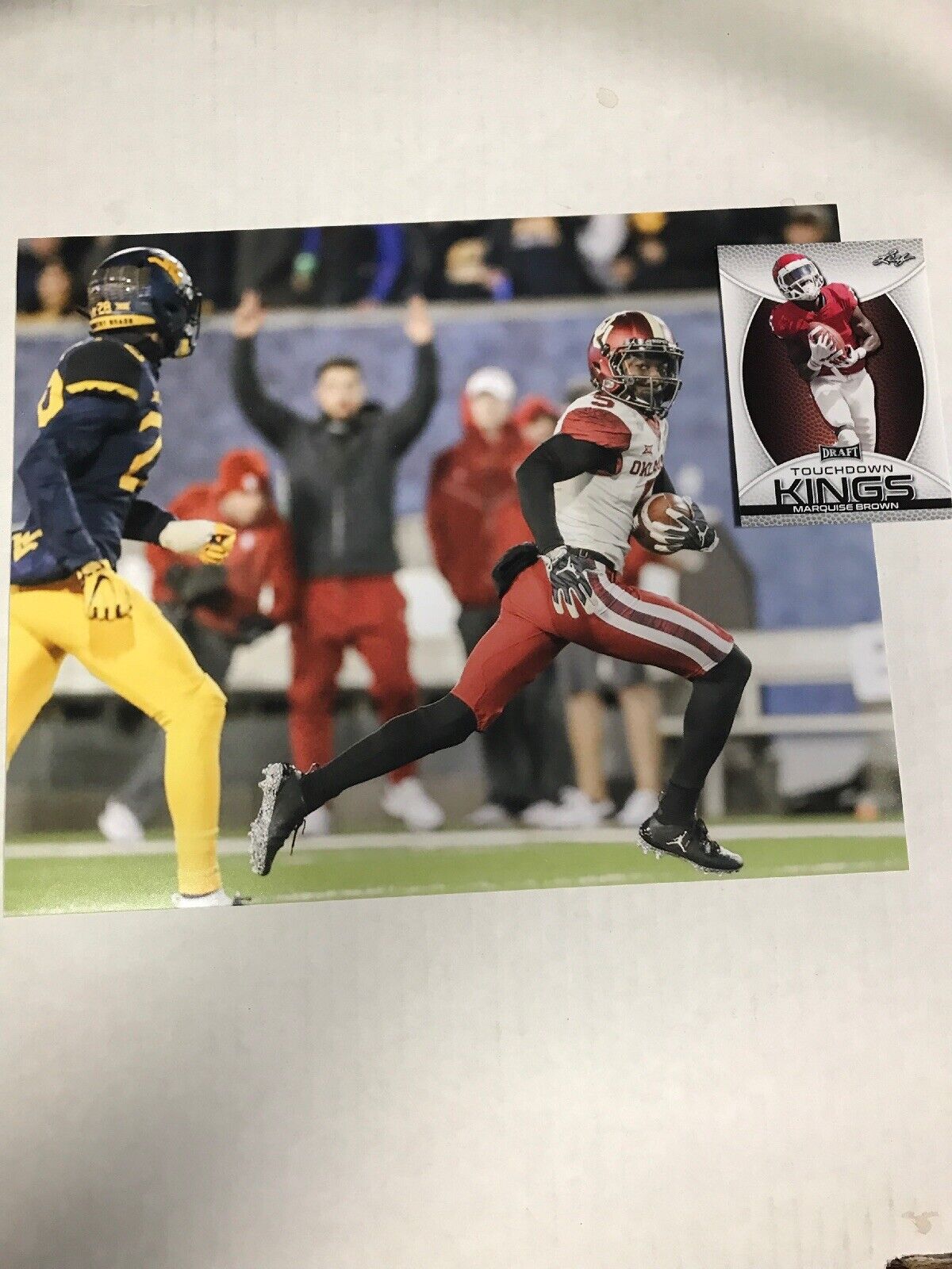 Marquise Brown Oklahoma unsigned 8x10 football Photo Poster painting & rookie card Ravens