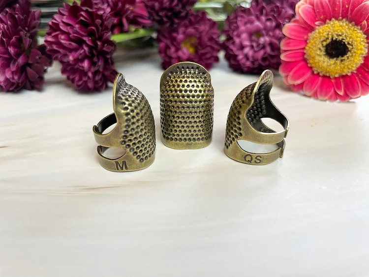 Sewing Thimble Finger Protector  Embroidery Needlework Metal Brass Sewing  Thimble Sewing Tools Accessories Retro Handwork Sewing Thimble