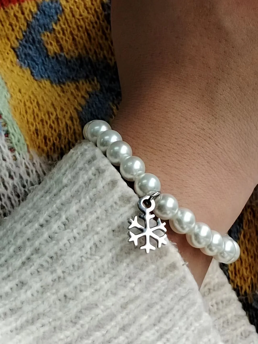 Beaded Winter Snowflake Bracelet