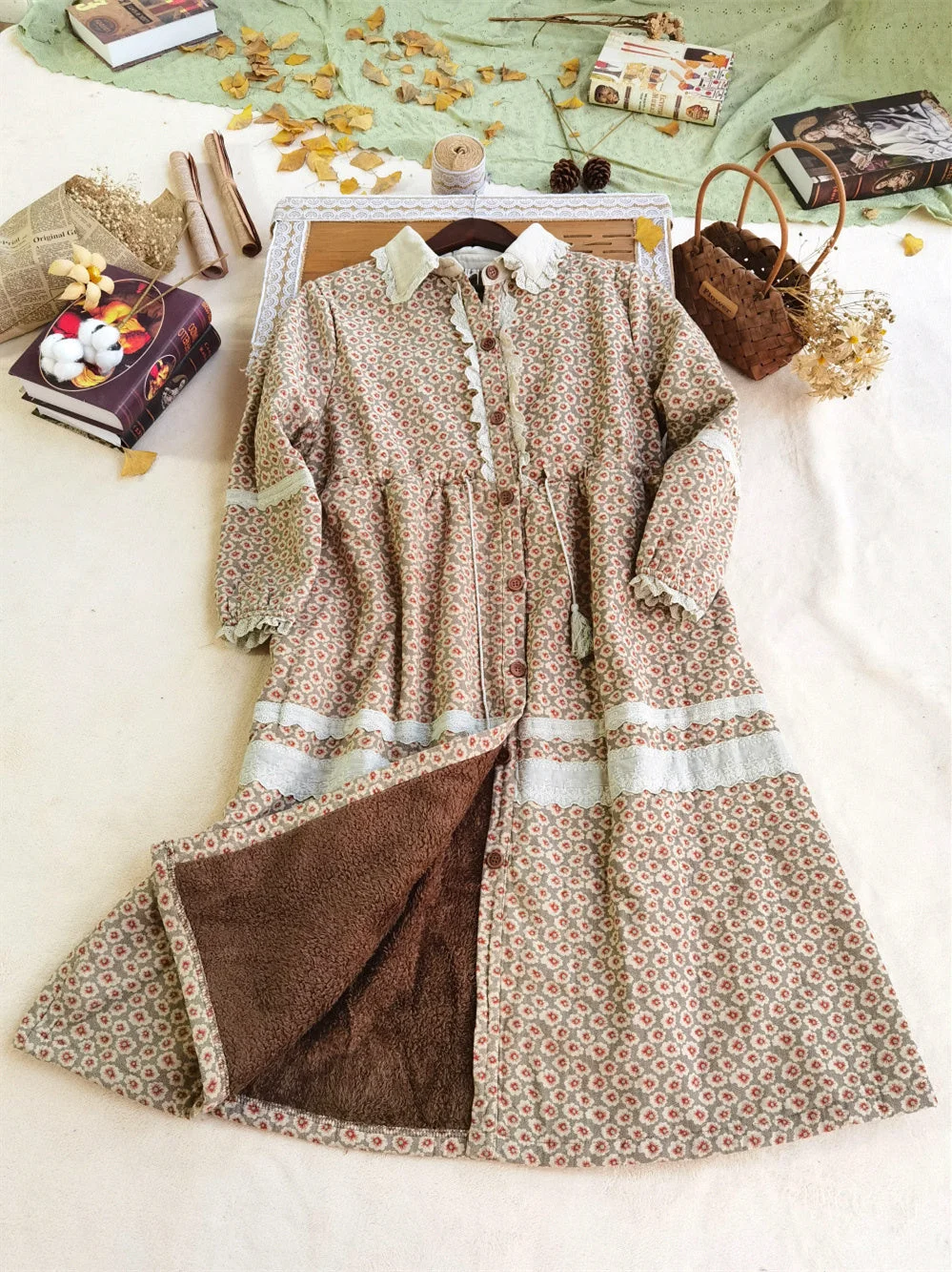 Women's Lace Long Sleeve Scoop Neck Maxi Dress