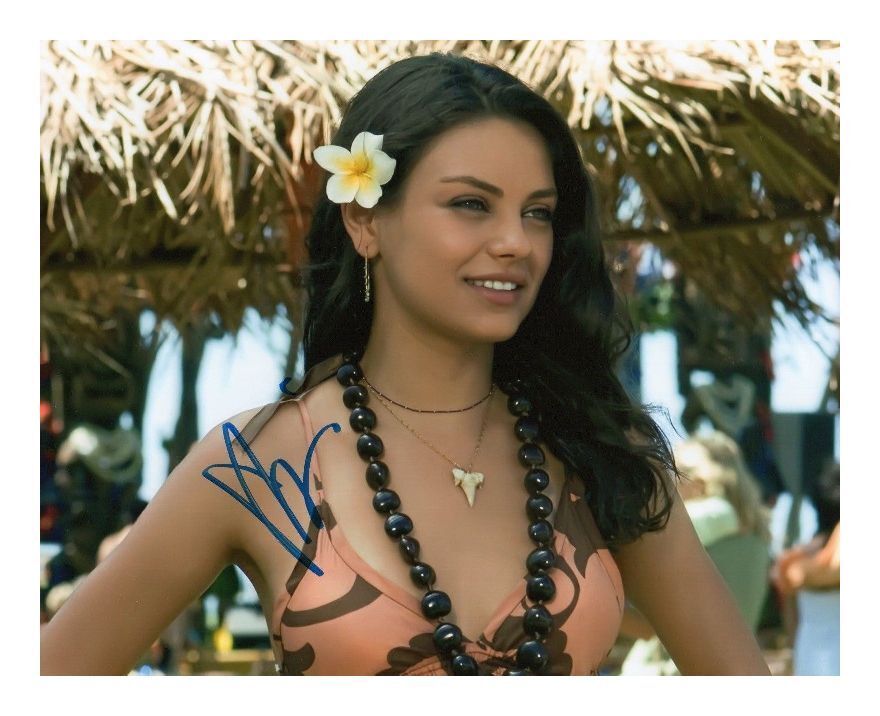 MILA KUNIS AUTOGRAPHED SIGNED A4 PP POSTER Photo Poster painting PRINT 4