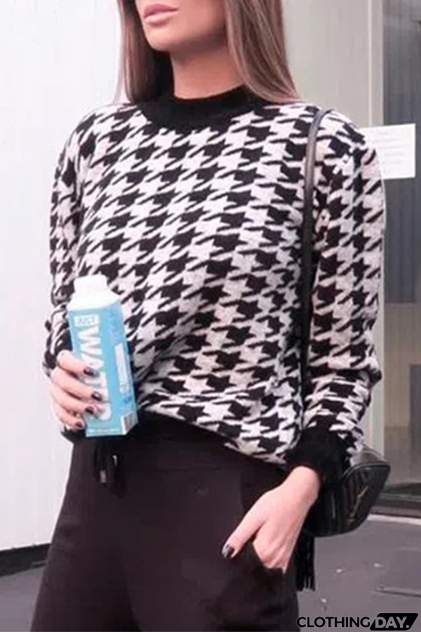 Fashion Street Geometric Patchwork Contrast O Neck Sweater(3 Colors)