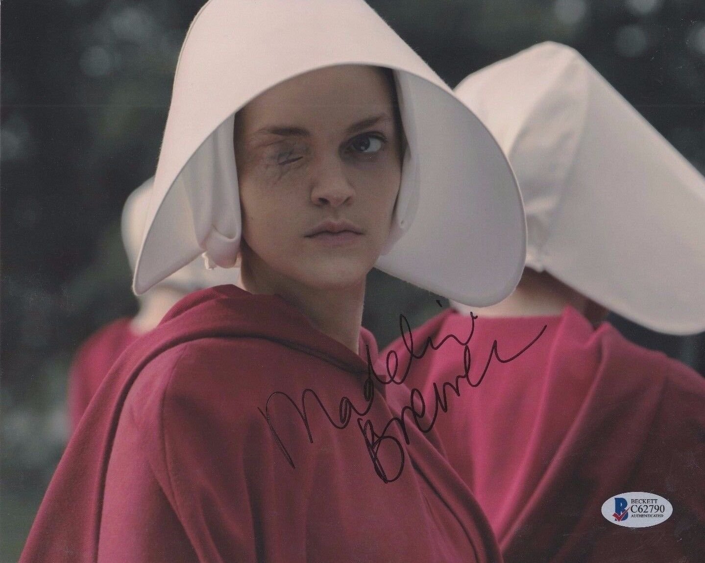 Madeline Brewer Signed 'The Handmaid's Tale' 8x10 Photo Poster painting Beckett C62790