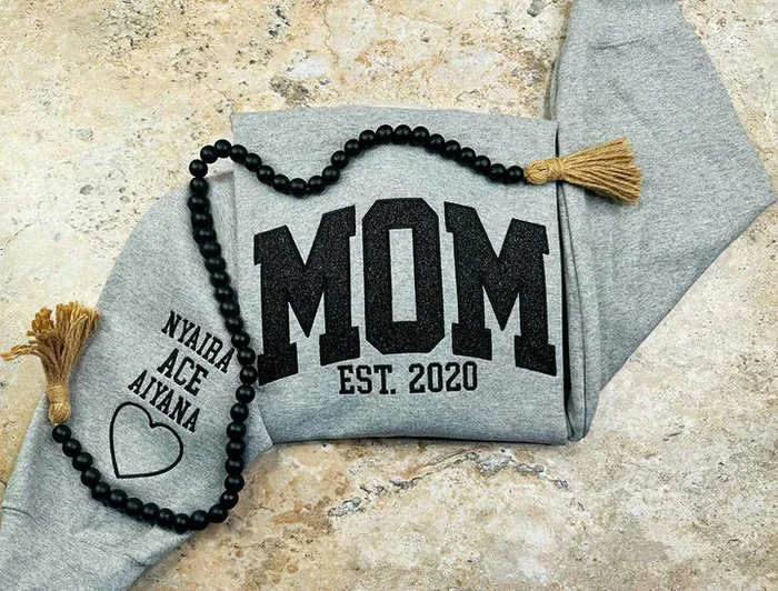 TOSCUSTOM™ Custom Embroidered Applique Glitter Mama Sweatshirt - Gift for Mom