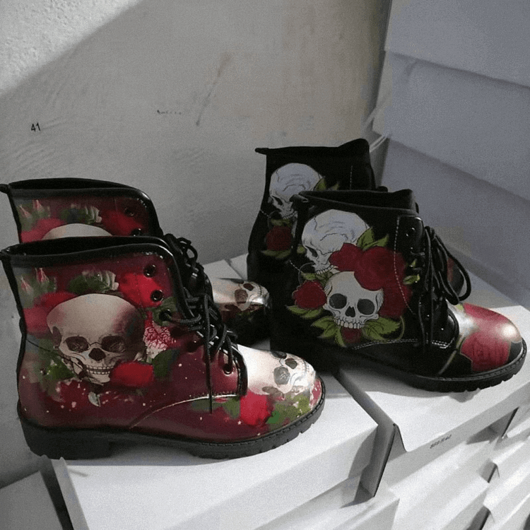 Women's Autumn And Winter Skull Pattern Martin Boots