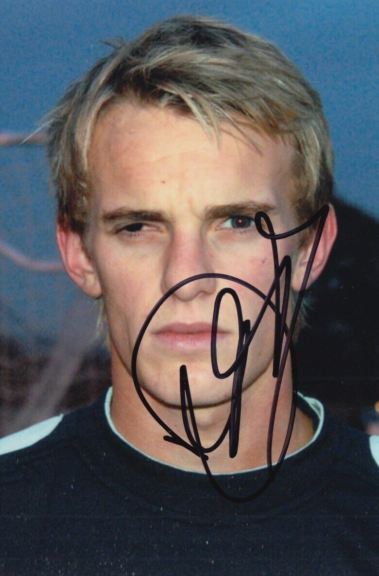 DEAN SHIELS HAND SIGNED 6X4 Photo Poster painting HIBERNIAN FOOTBALL AUTOGRAPH 1