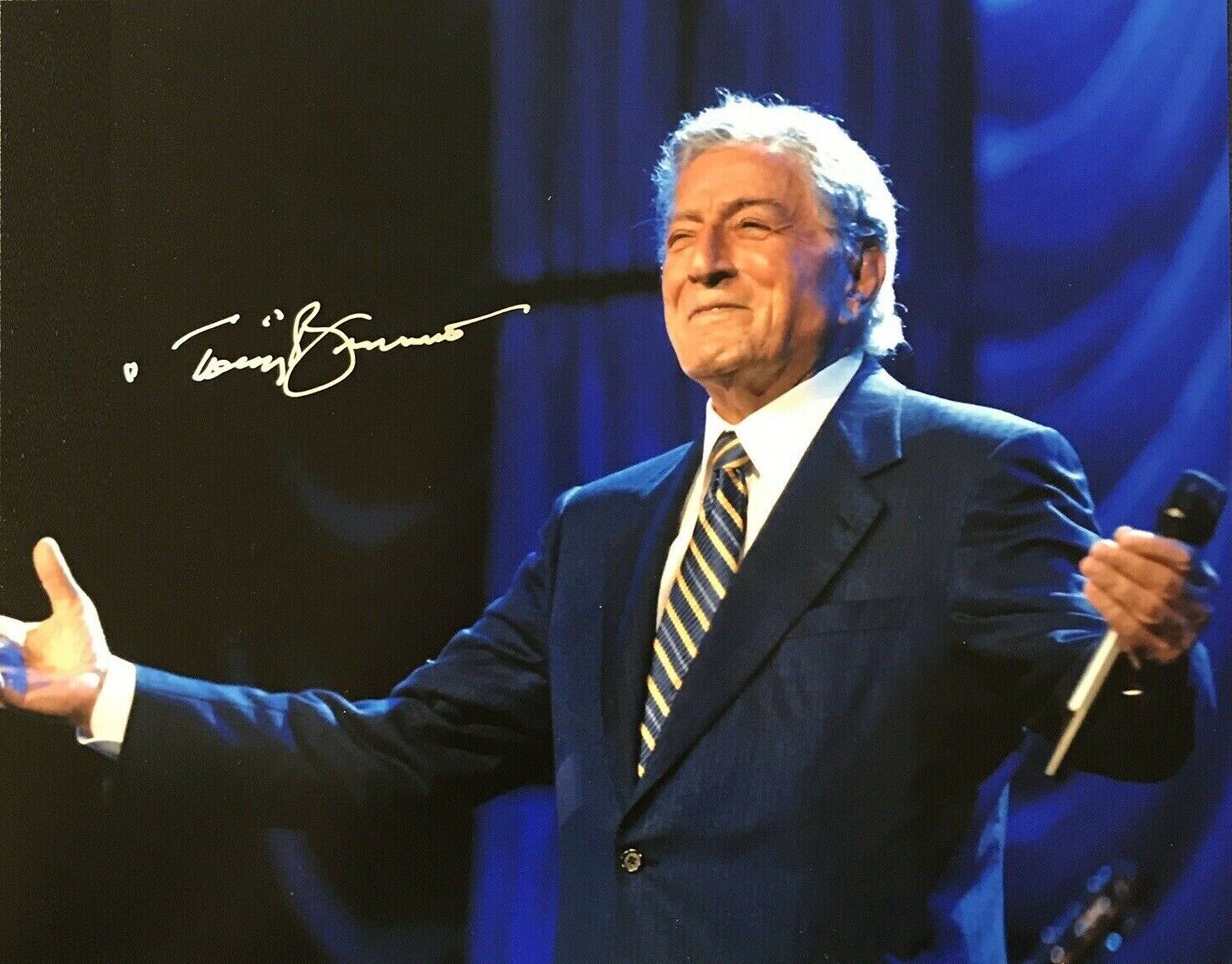 Tony Bennett Autographed Signed 8x10 Photo Poster painting REPRINT