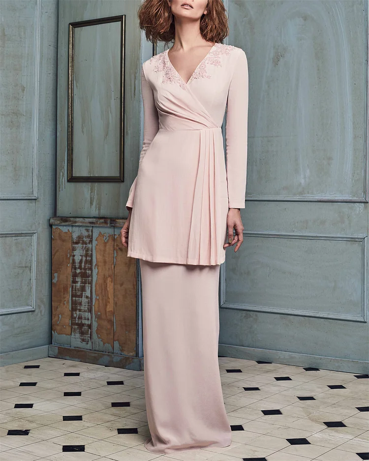 Elegant Pink V-Neck Embroidered Dress