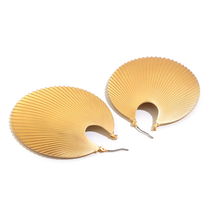 Folded wave disc earrings