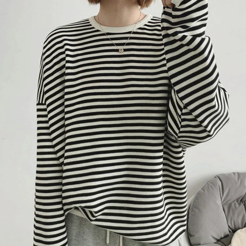 Loose Striped Pattern Knitted Long Sleeve Winter Pullover Sweaters