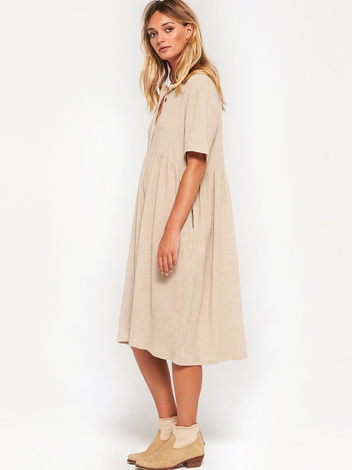 Casual Short Sleeve Buttoned Crew Neck Plain Dress