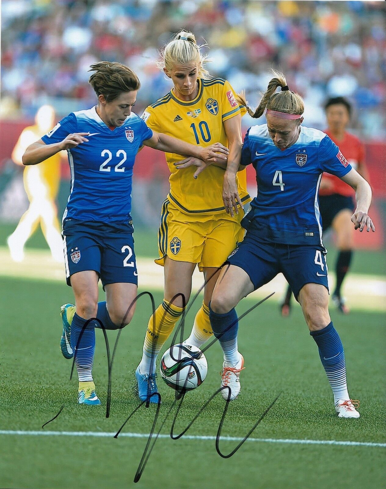 MEGHAN KLINGENBERG signed (USA WOMENS SOCCER) 8X10 Photo Poster painting NWSL *THORNS* W/COA #5