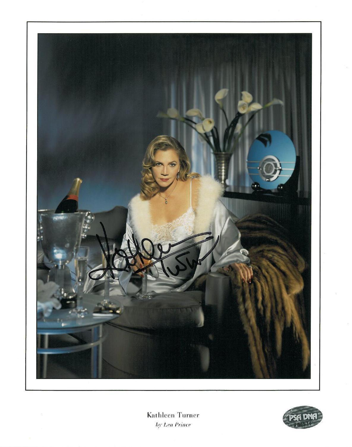 Kathleen Turner Signed Authentic Autographed 8x10 Photo Poster painting (PSA/DNA) #J64574