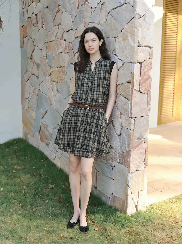 Plaid sleeveless layered mini dress