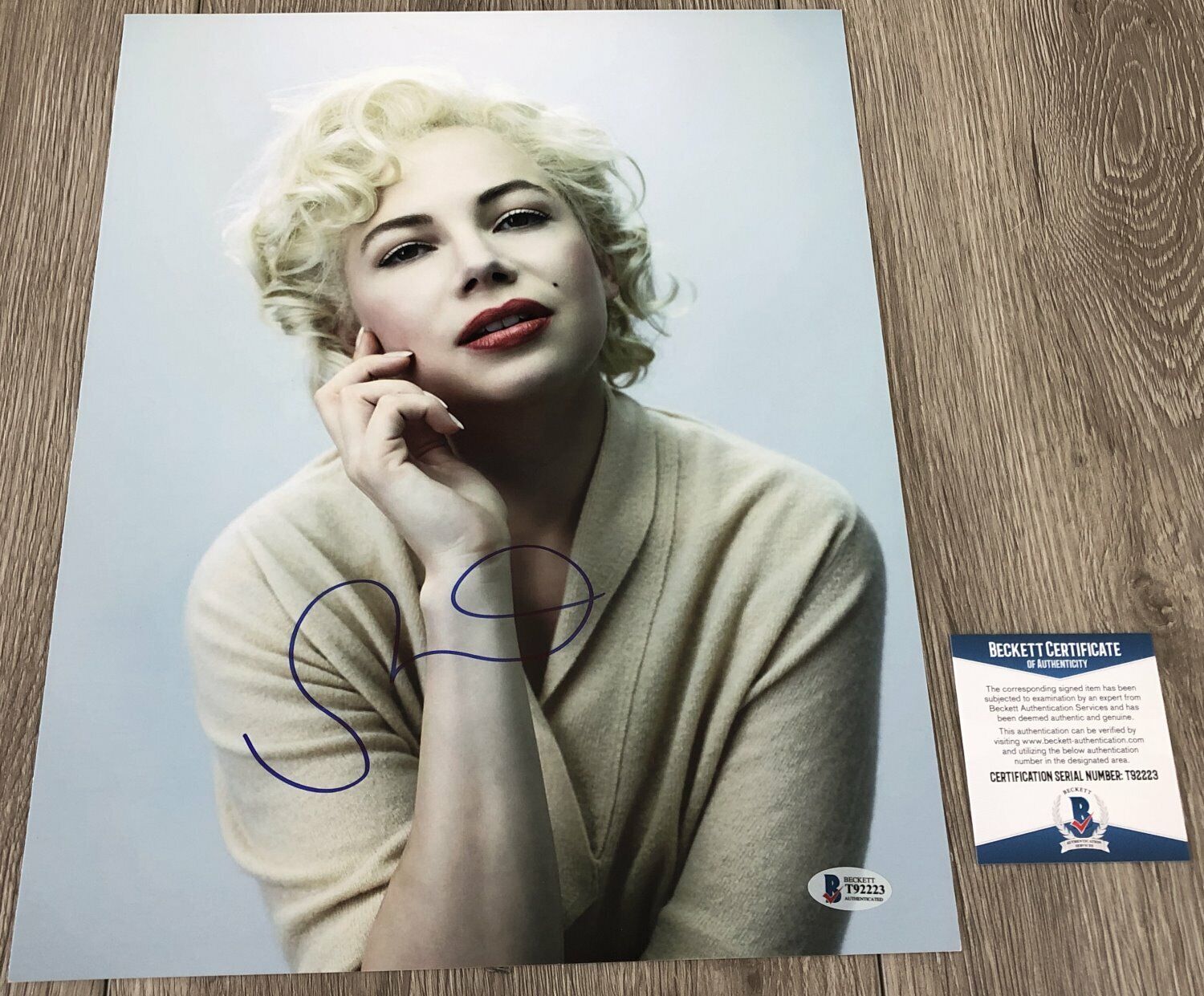 MICHELLE WILLIAMS SIGNED MY WEEK WITH MARILYN 11x14 Photo Poster painting wPROOF BAS BECKETT COA