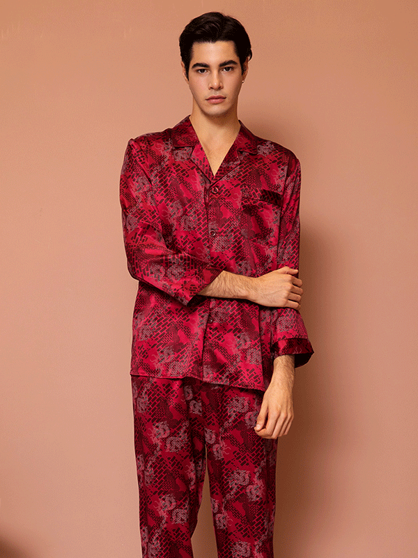 22 MOMME Pyjama en soie imprimé ikat rouge homme-Soie Plus