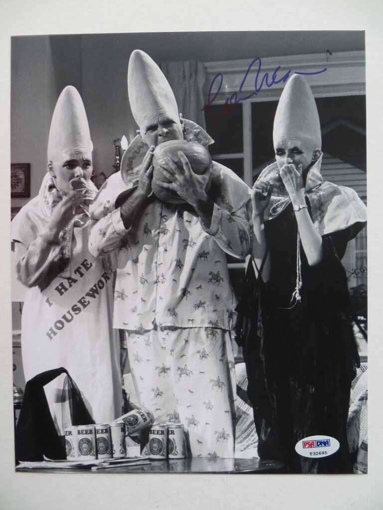 Laraine Newman Signed SNL Coneheads Autographed 8x10 Photo Poster painting (PSA/DNA) #T32695