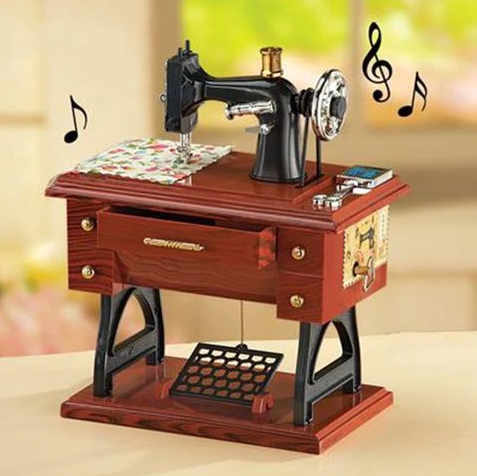Boîte à Musique Main en Bois