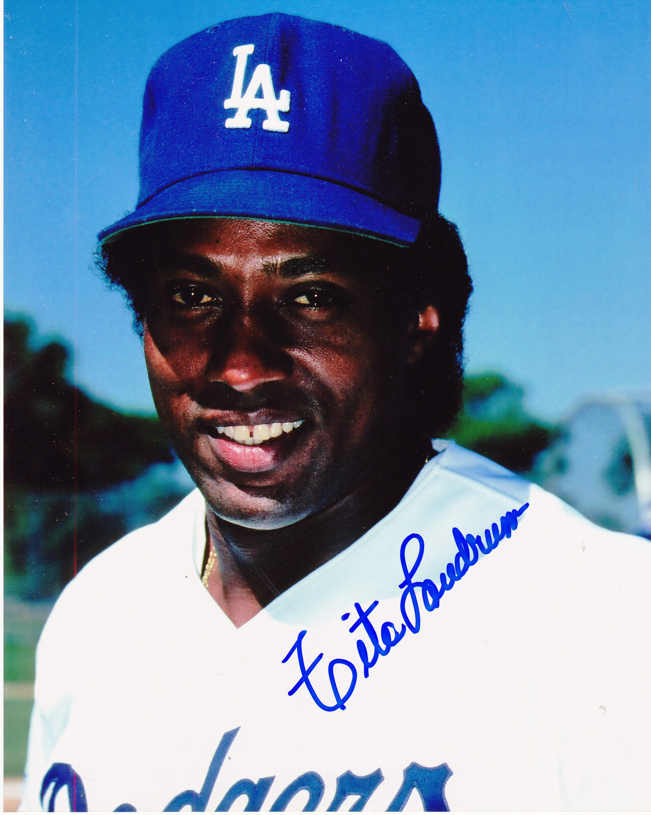 TITO LANDRUM LOS ANGELES DODGERS ACTION SIGNED 8x10