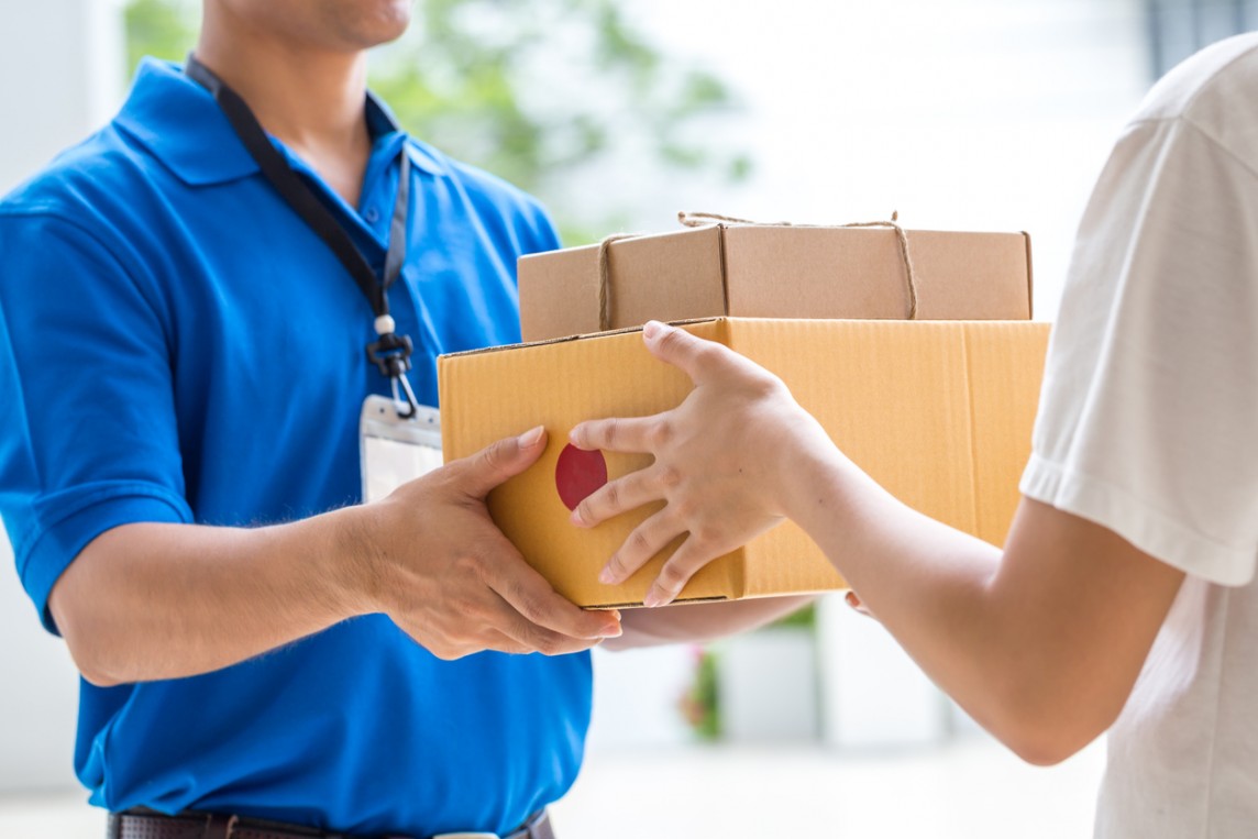 What Is the Difference Between Shipping and Delivery | Shipping vs. Delivery