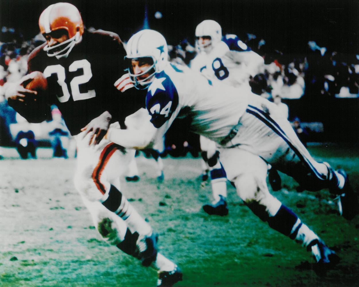 Jim Brown Unsigned Cleveland Browns 8x10 Photo Poster painting