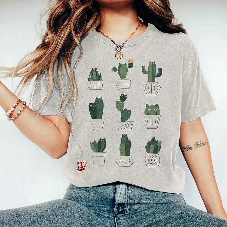 Wearshes Abstract Creative Cactus Potted Plant And Cute Cat Painting Art T-Shirt