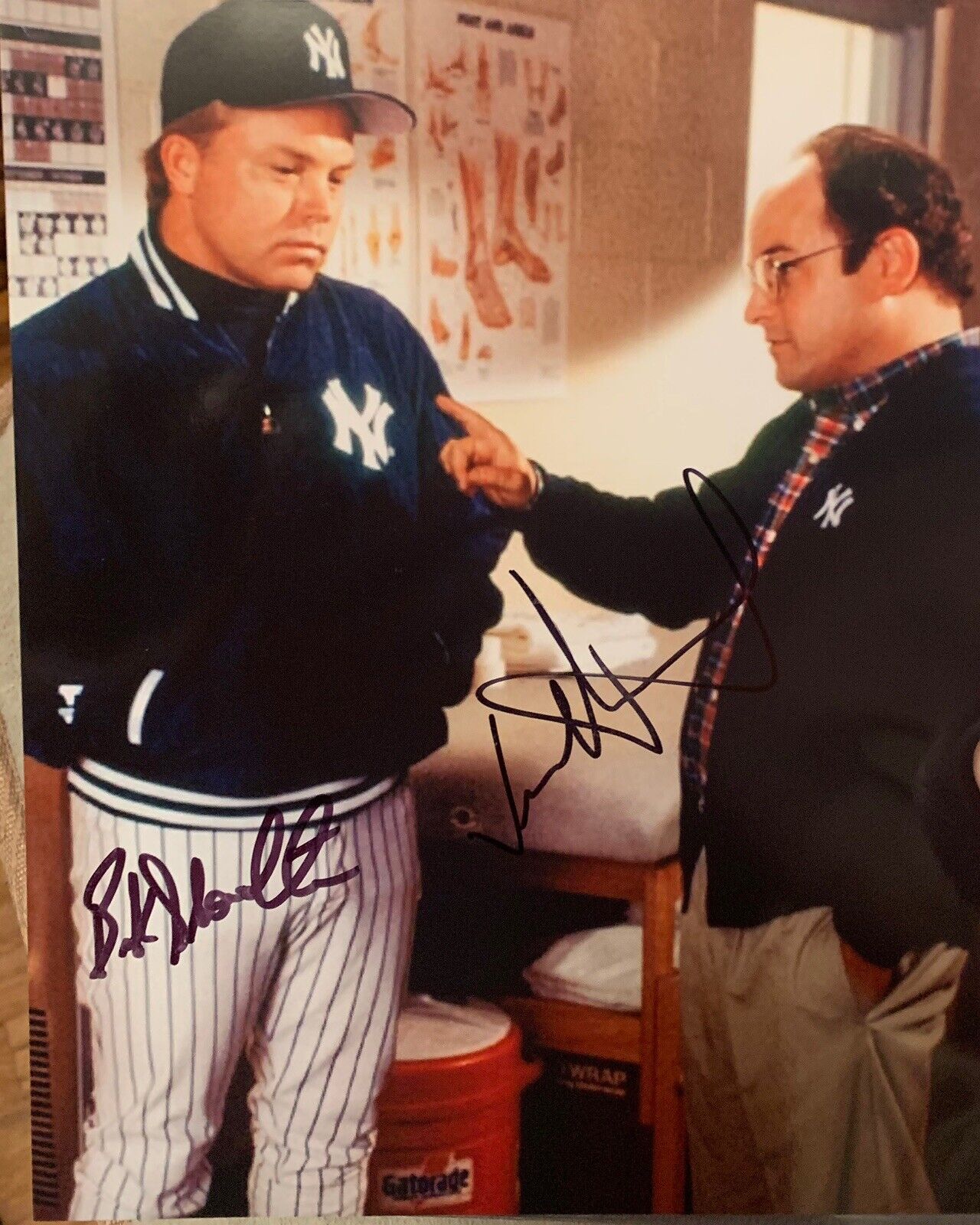 jason alexander Buck showalter signed Auto Photo Poster painting 8x10 Yankees Seinfeld