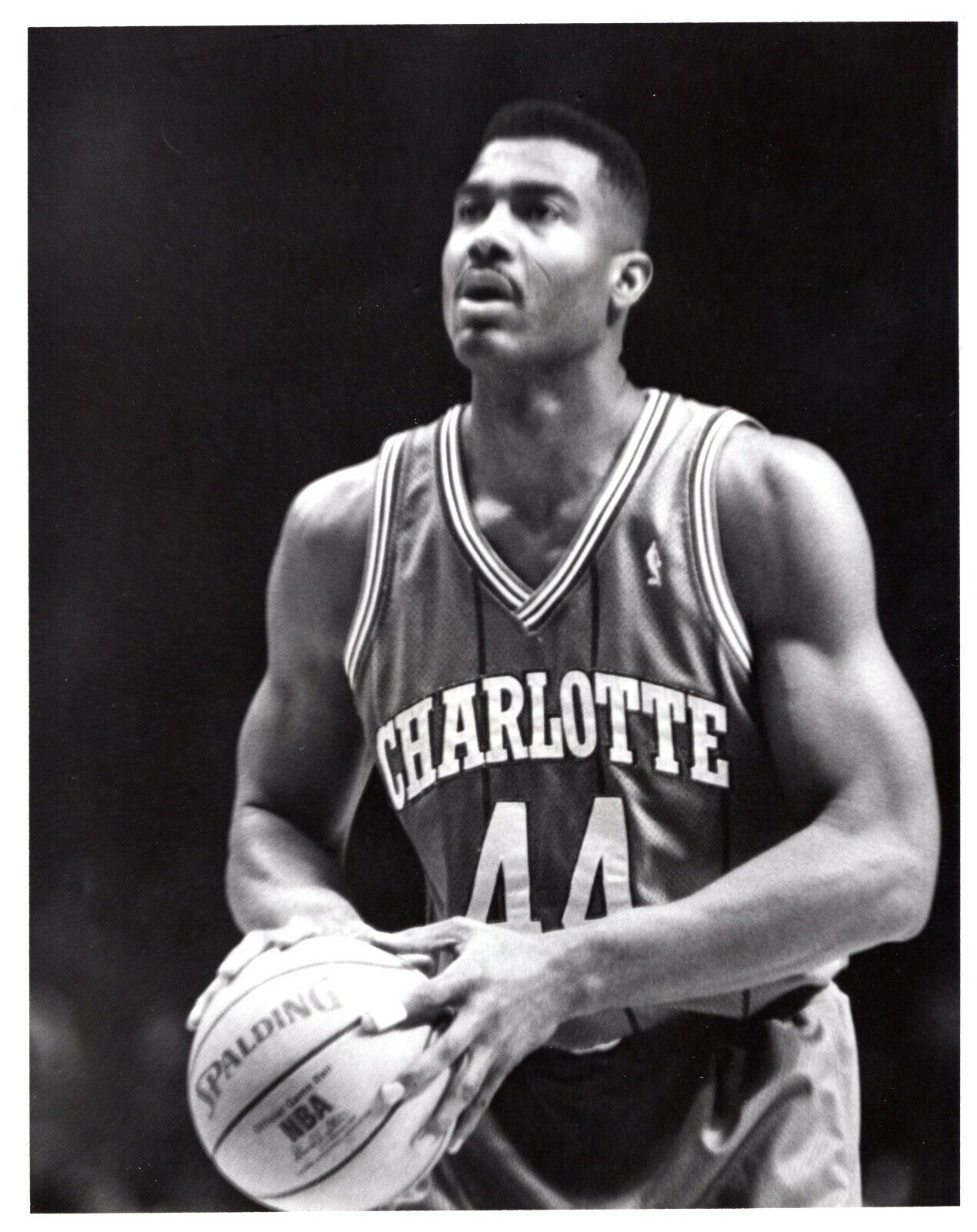 KENNY GATTISON Charlotte Hornets Basketball NBA 8x10 Photo Poster painting 1992 Richard Gentile