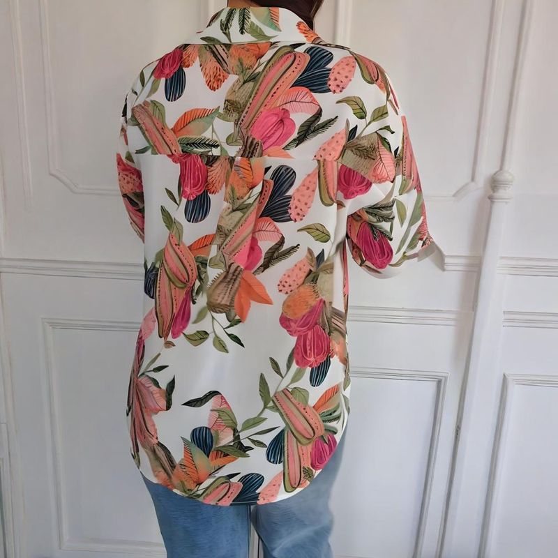 Camisa elegante com estampado floral e botões
