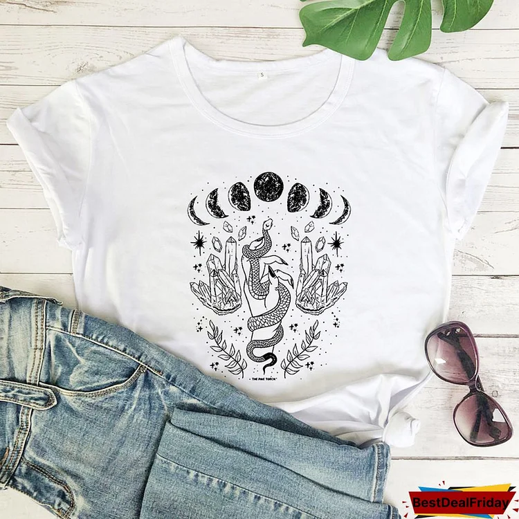 Mystical Moon With Snake T-shirt Trendy Moon Phases Witch Tshirt Camiseta Fashion Women Crescent Moon Graphic Top Tee Shirt