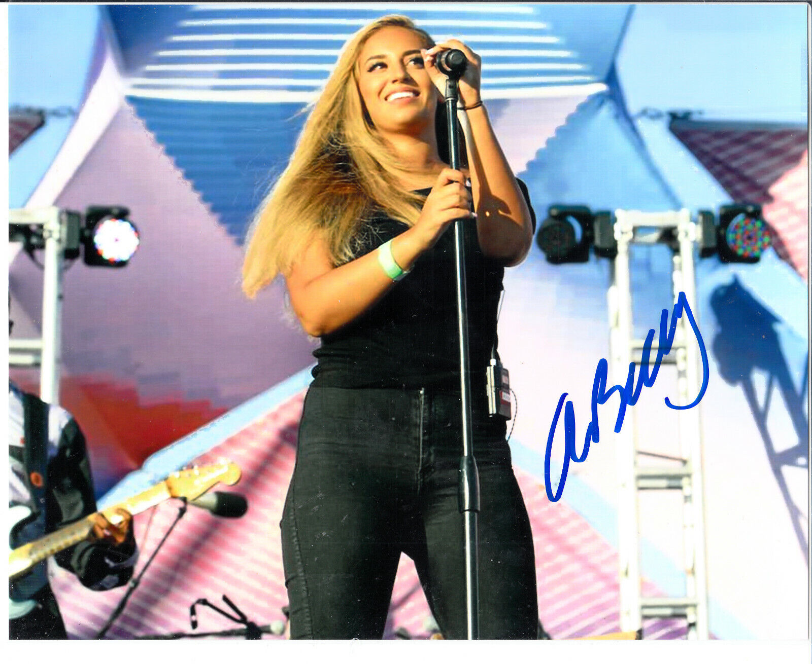 Alina Baraz singer Signed Autograph 8x10