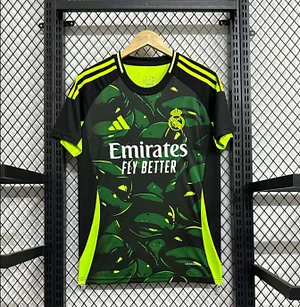 2024/2025 Real Madrid Training Wear Green Football Shirt 1:1 Thai Quality