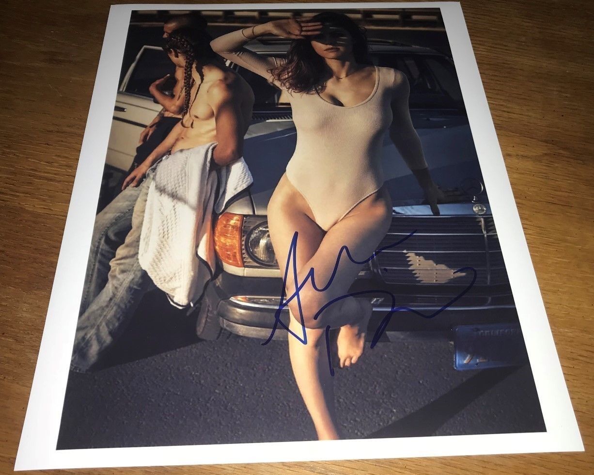 Alexandra Daddario Actress Sexy Hand Signed 11x14 Photo Poster painting Autographed COA 1