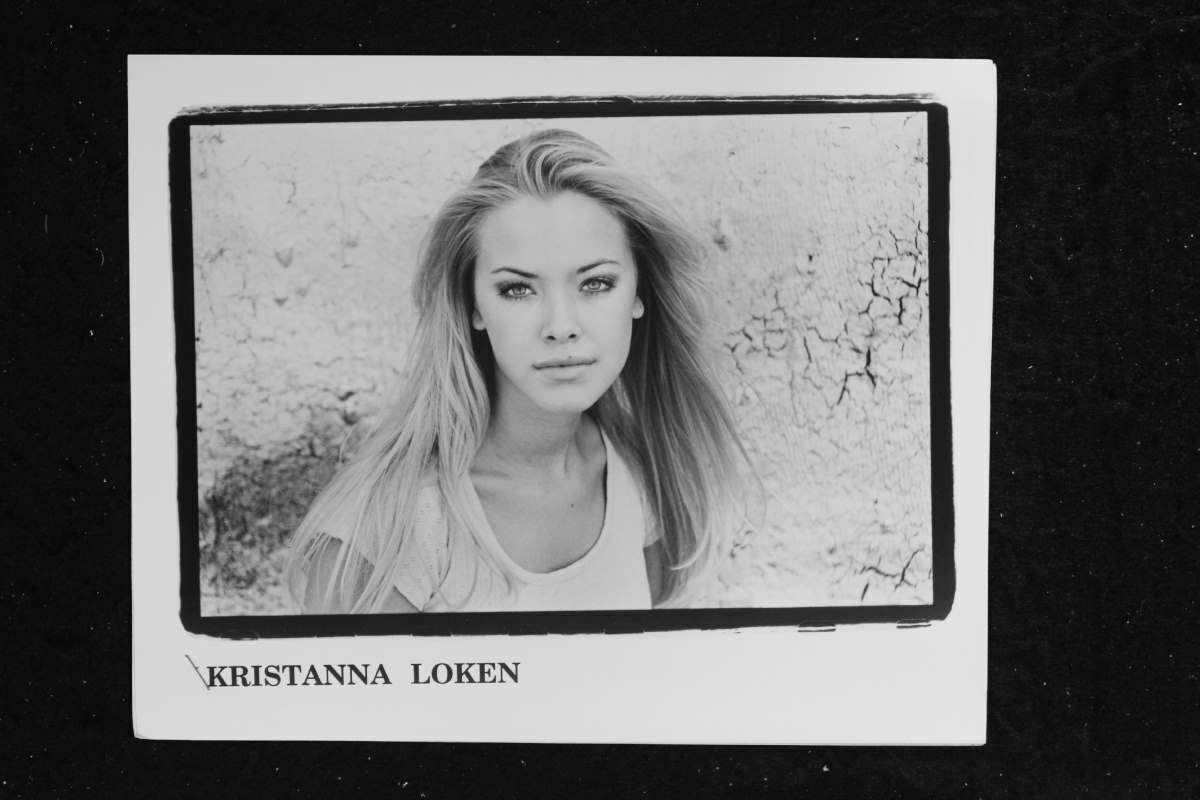 Kristanna Loken - 8x10 Headshot Photo Poster painting w/ Resume - Terminator 3